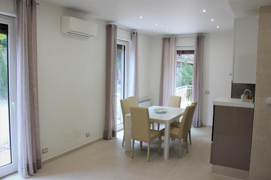 Baia dei Delfini room 4